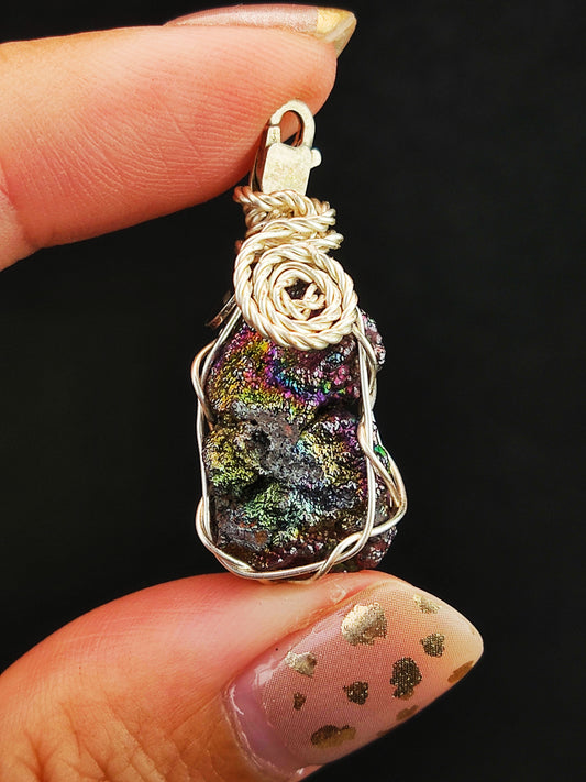 | Mini pendant | Goethite Pendant Copper Wire Wrapped Gemstone Pendant | COLOUR: Rainbow | 100% natural color |