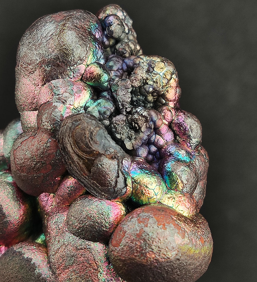 | Top premium rare Iridescent Goethite, Turgite, Hematite, Iridescent | COLOUR: Pink Green Gold x Silver | 100% natural color |