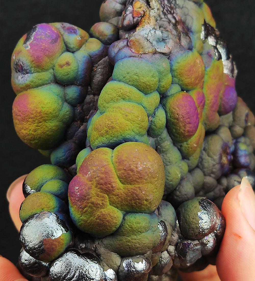 Goethite shape similar:Lion Head | Top premium rare Iridescent Goethite, Turgite, Hematite, Iridescent | COLOUR: Pink , green| 100% natural color |