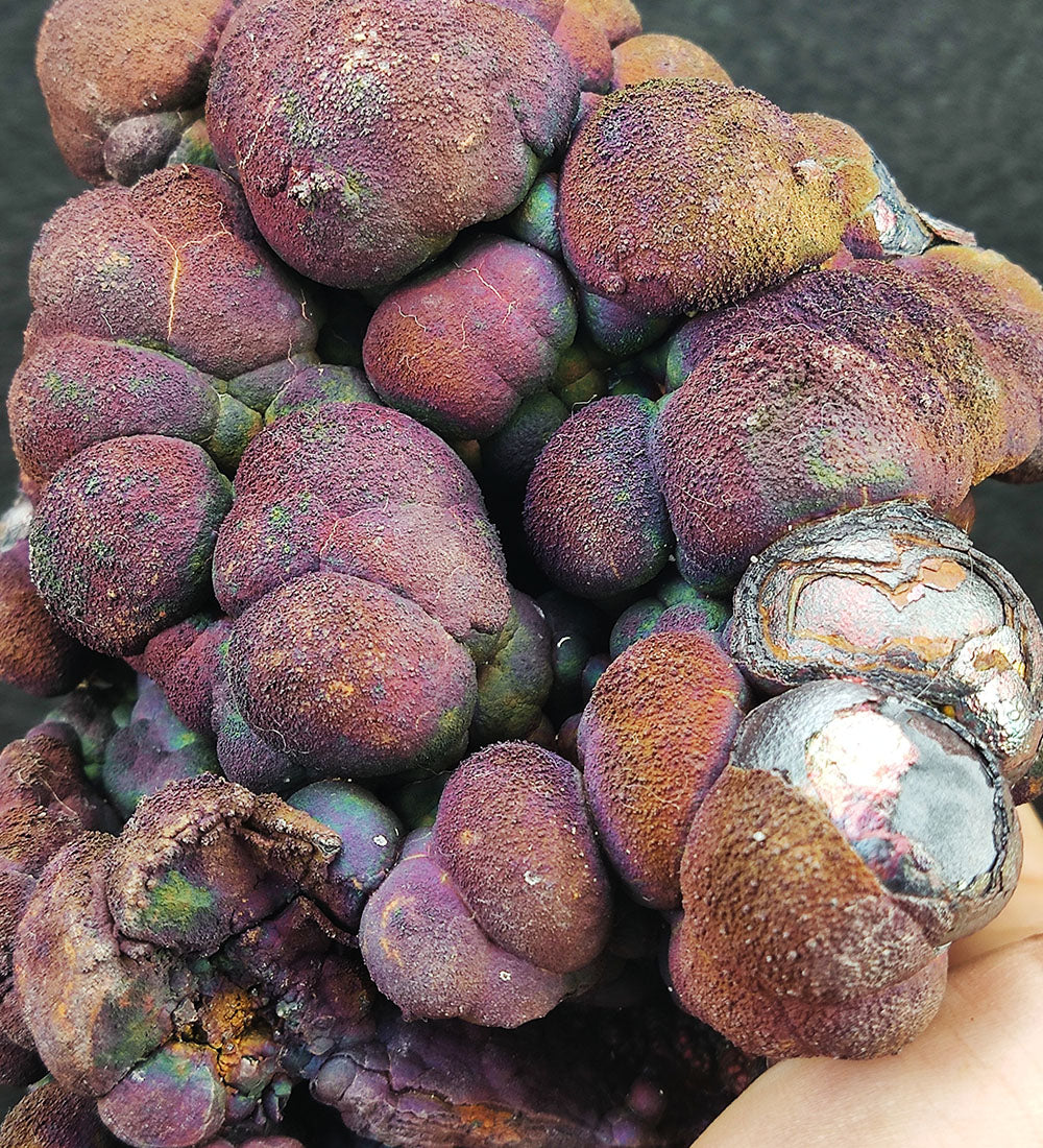 Goethite shape similar:Kyoho grape | 1.5 kg Big ornaments | Top premium rare Iridescent Goethite, Turgite, Hematite, Iridescent | COLOUR:violet-red , Silver| 100% natural color |