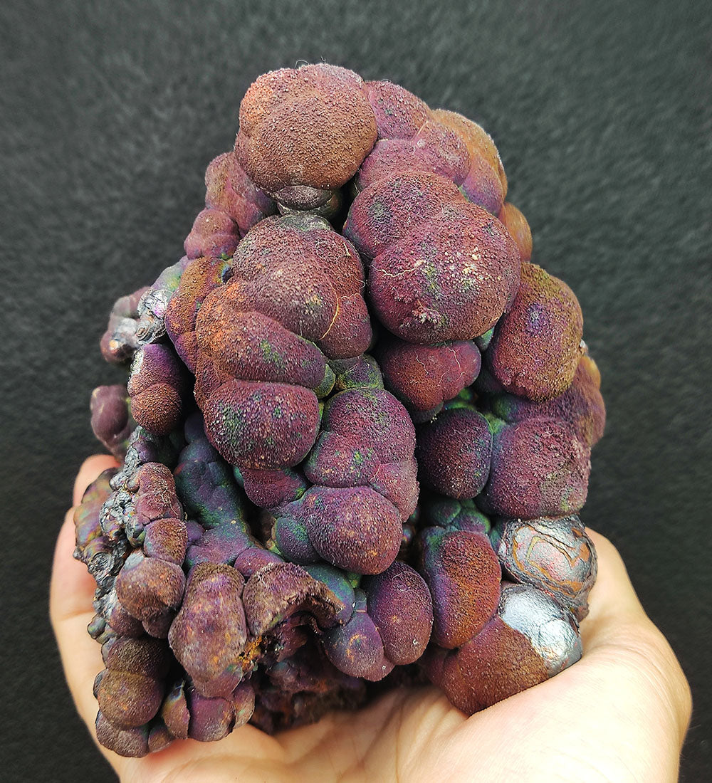 Goethite shape similar:Kyoho grape | 1.5 kg Big ornaments | Top premium rare Iridescent Goethite, Turgite, Hematite, Iridescent | COLOUR:violet-red , Silver| 100% natural color |