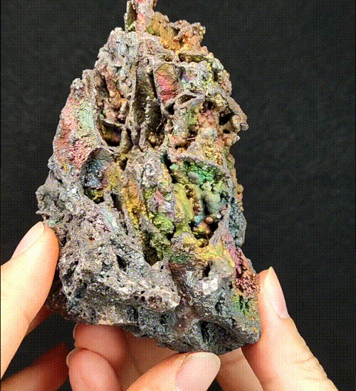 Goethite shape similar:Gold Powder Mountain Top premium rare Iridescent Goethite, Turgite, Hematite, Iridescent COLOUR : Gold with White Quartz Crystal 100% natural color