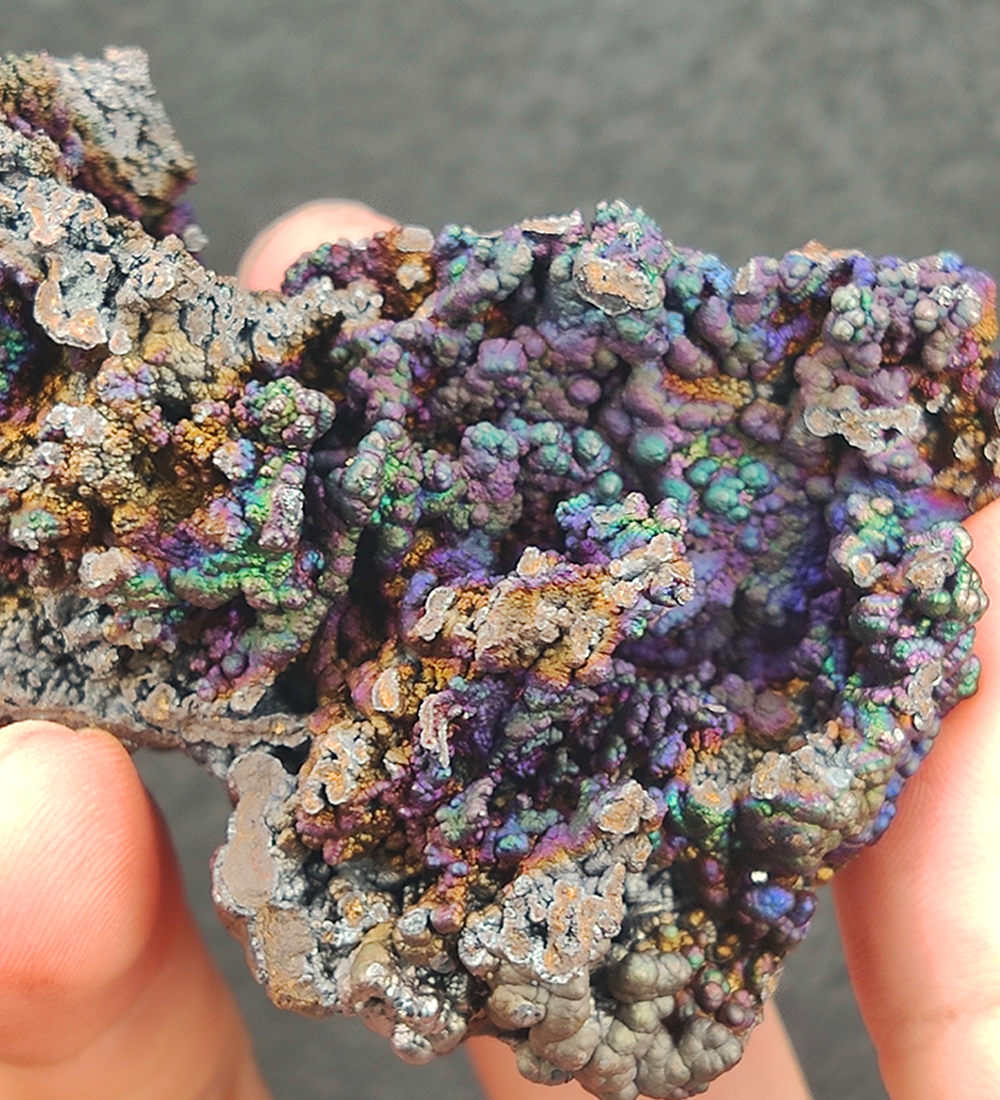 Goethite shape similar:Purple Horse | Top premium rare Iridescent Goethite, Turgite, Hematite, Iridescent | COLOUR: Pink , green| 100% natural color |