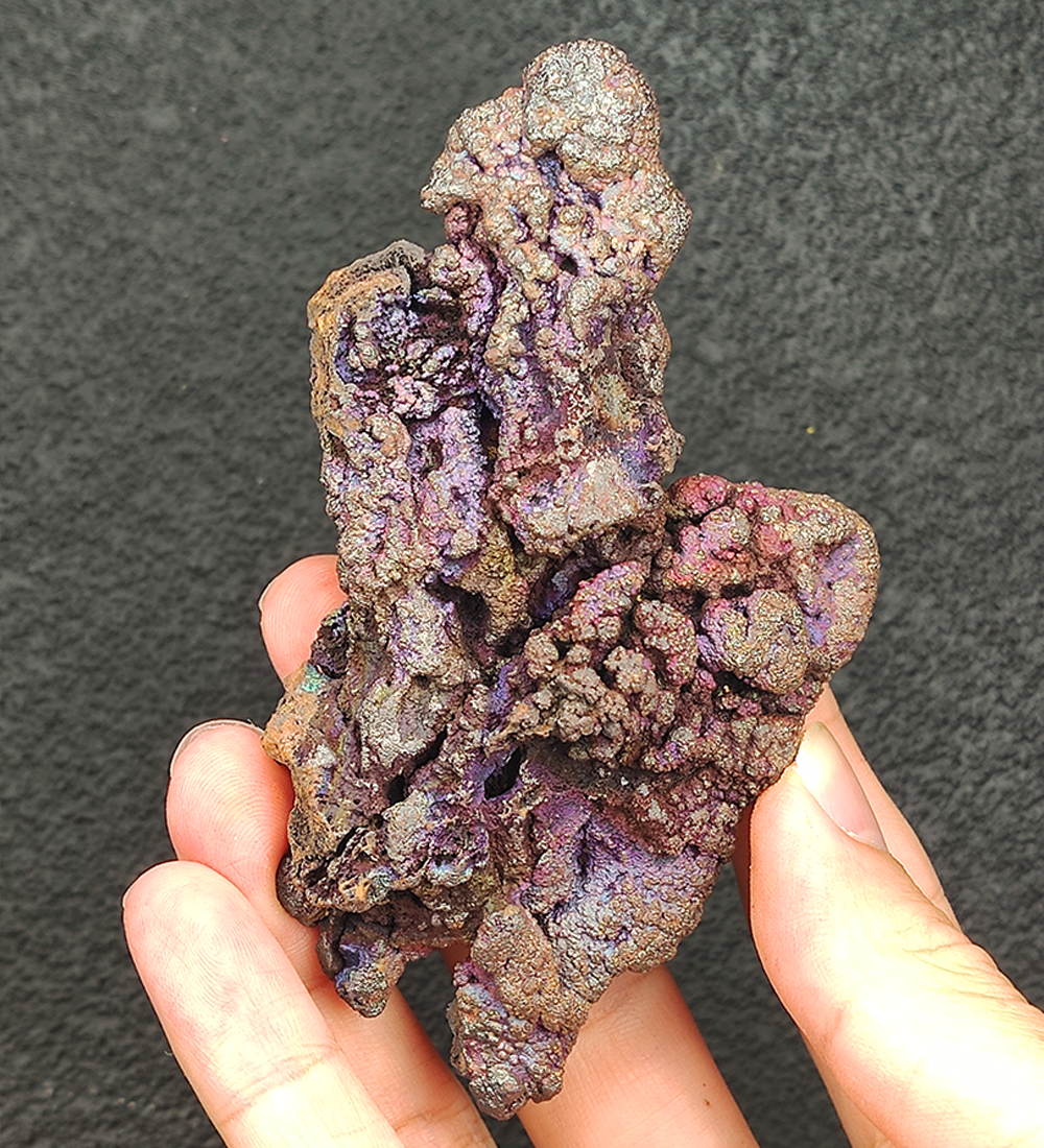 | Top premium rare Iridescent Goethite, Turgite, Hematite, Iridescent | COLOUR: Purple x Gold | 100% natural color |
