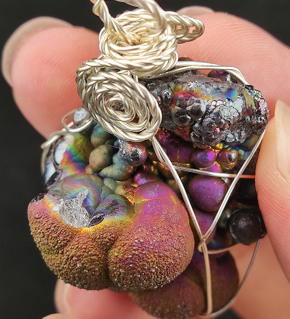 | Goethite Pendant Copper Wire Wrapped Gemstone Pendant | COLOUR: Silver, Gold, Red | 100% natural color |