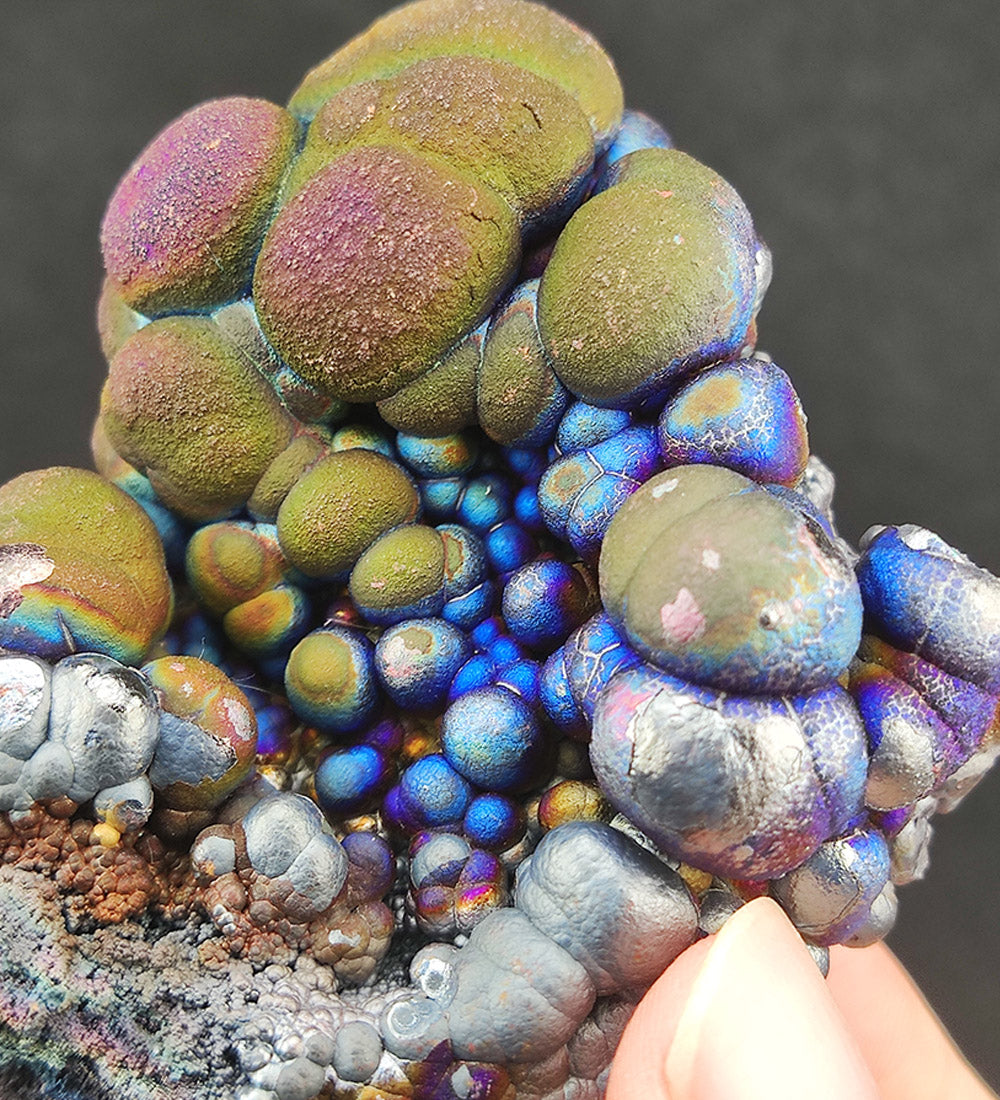 | Top premium rare Iridescent Goethite, Turgite, Hematite, Iridescent | COLOUR: Green, Silver, Blue | 100% natural color |