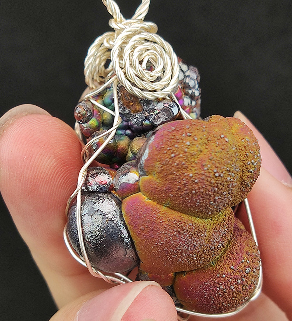| Goethite Pendant Copper Wire Wrapped Gemstone Pendant | COLOUR: Silver, Gold, Red | 100% natural color |
