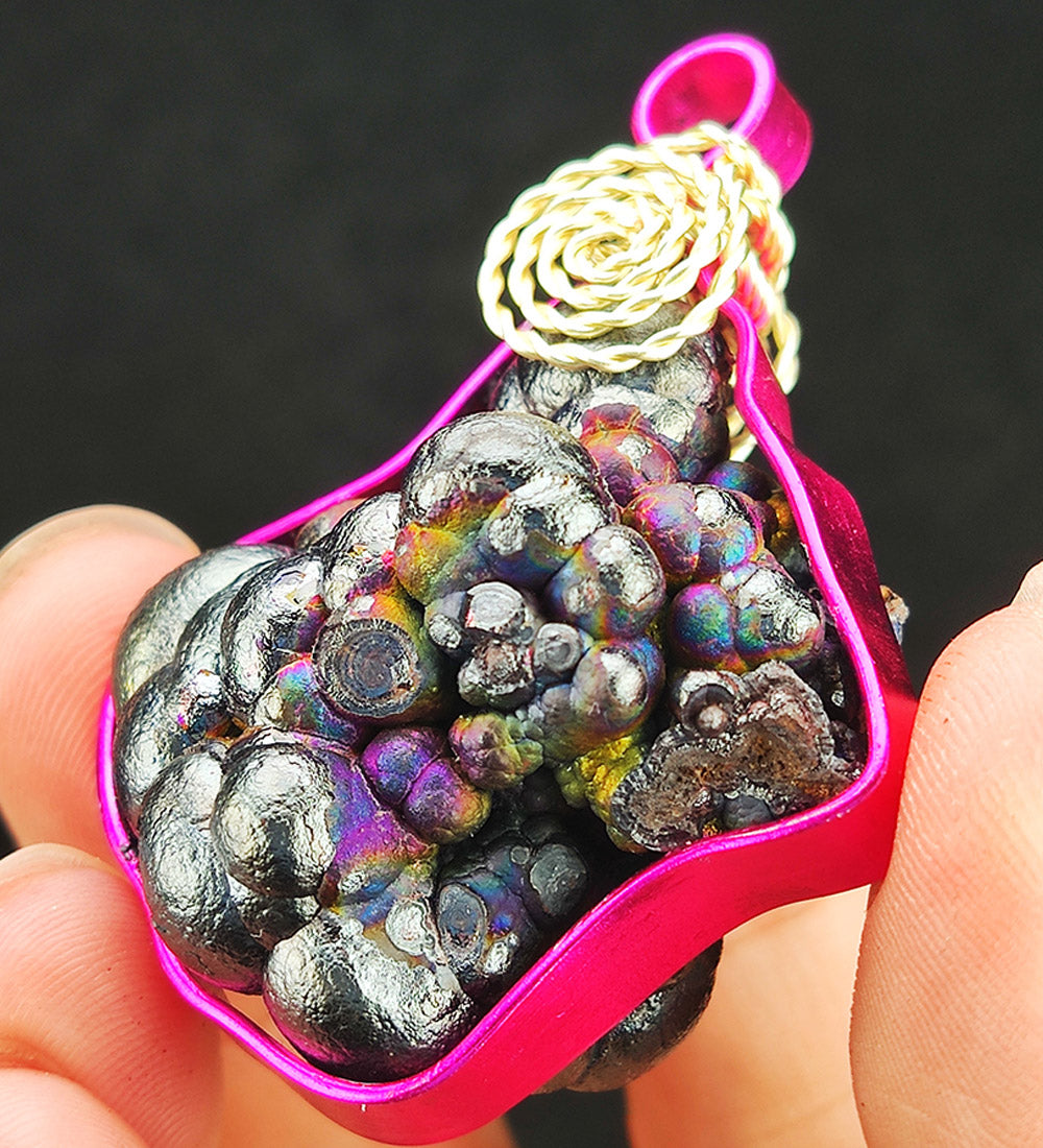 | Brand New Accessories | Goethite Pendant Copper Wire Wrapped Gemstone Pendant | COLOUR: Red, Sliver, Purple | 100% natural color |