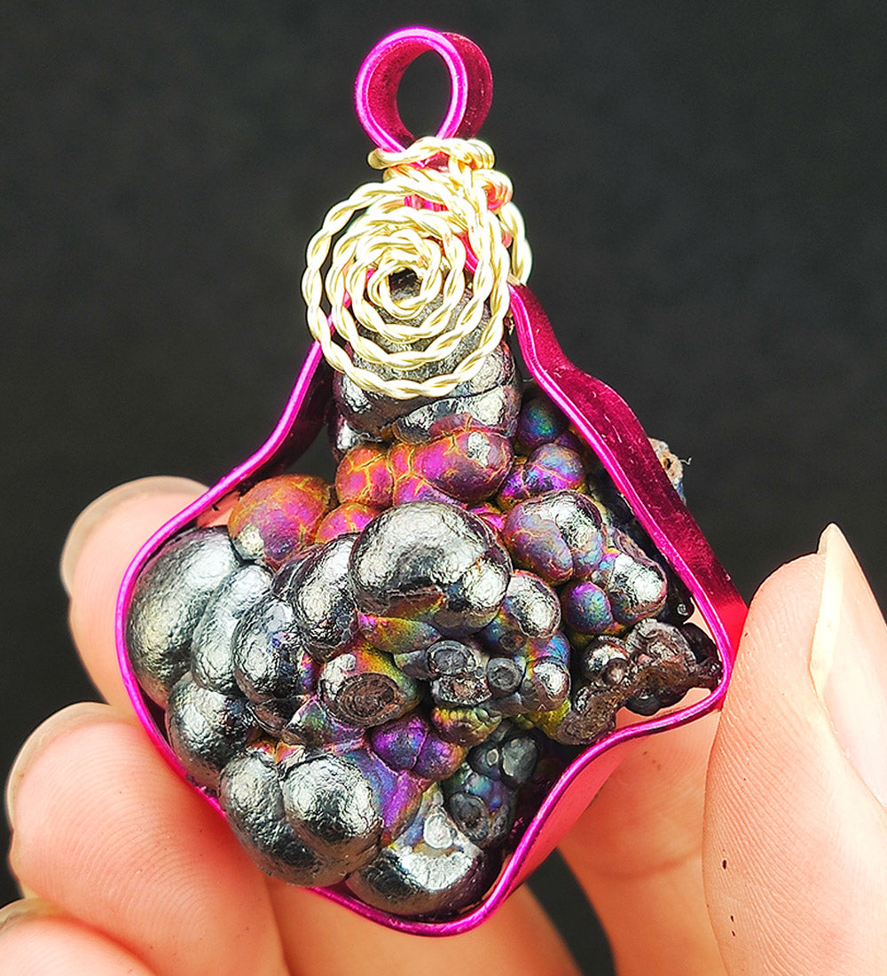 | Brand New Accessories | Goethite Pendant Copper Wire Wrapped Gemstone Pendant | COLOUR: Red, Sliver, Purple | 100% natural color |