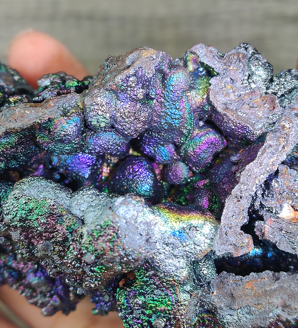 | Top premium rare Iridescent Goethite, Turgite, Hematite, Iridescent | COLOUR: Purple, Green, Turgite with black Calcite | 100% natural color |