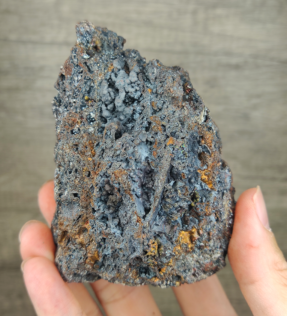 | Top premium rare Iridescent Goethite, Turgite, Hematite, Iridescent | COLOUR: Gold, Turgite with White Quartz,Crystal | 100% natural color |