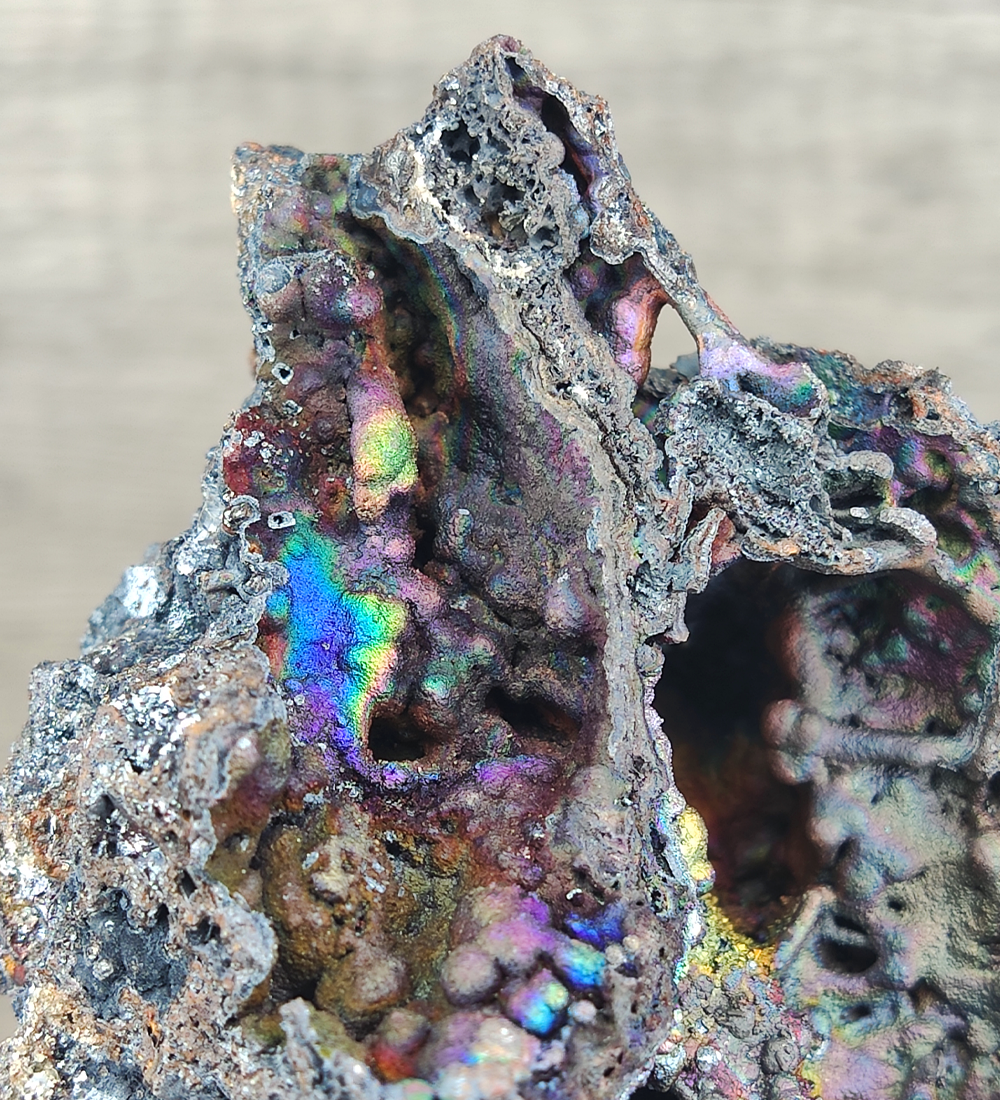 | Top premium rare Iridescent Goethite, Turgite, Hematite, Iridescent | COLOUR: Gold, Turgite with White Quartz,Crystal | 100% natural color |