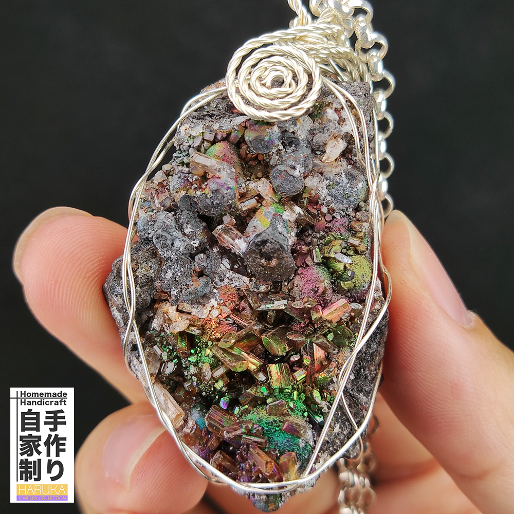| Top premium rare Iridescent Goethite, Turgite, Hematite, Iridescent | COLOUR: Rainbow ,Turgite with gold Calcite & White Quartz,Crystal | 100% natural color |