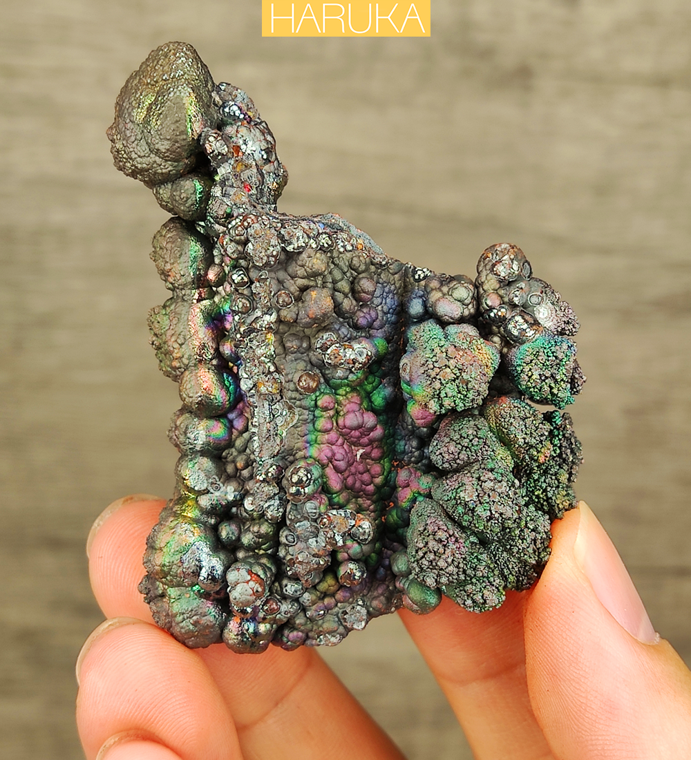| Goethite Pillar(6.1cm) | Top premium rare Iridescent Goethite, Turgite, Hematite, Iridescent | COLOUR: gold , Silver | 100% natural color |