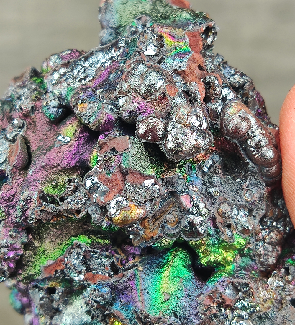 | Top premium rare Iridescent Goethite, Turgite, Hematite, Iridescent | COLOUR: Silver, Gold, Green, Turgite with White Quartz,Crystal | 100% natural color |