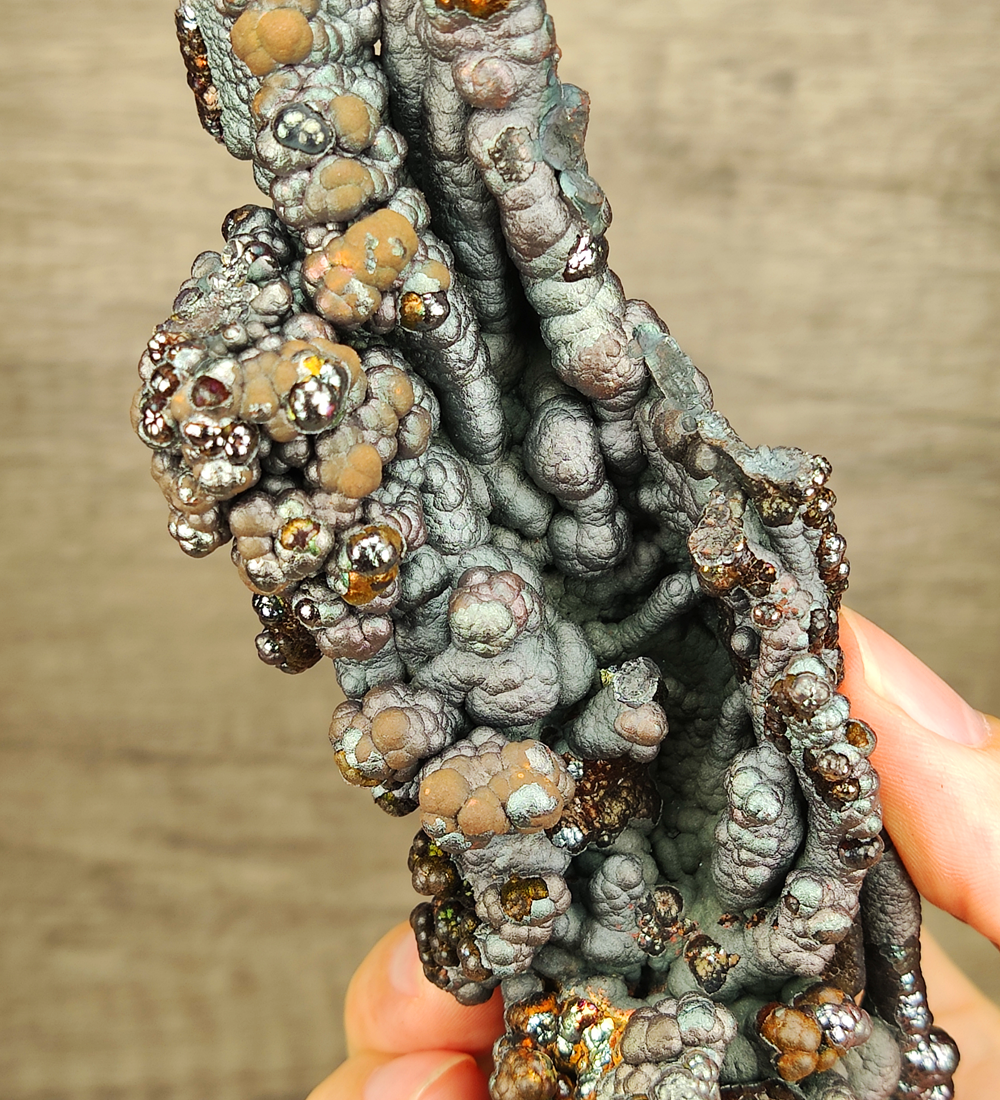 | Goethite Pillar(16cm) | Top premium rare Iridescent Goethite, Turgite, Hematite, Iridescent | COLOUR: gold , Silver | 100% natural color |