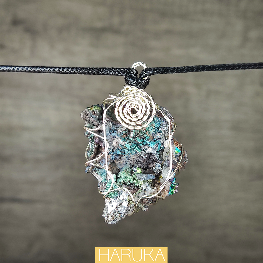 | Goethite Pendant Copper Wire Wrapped Gemstone Pendant | COLOUR: Rainbow with White Quartz,Crystal | 100% natural color |