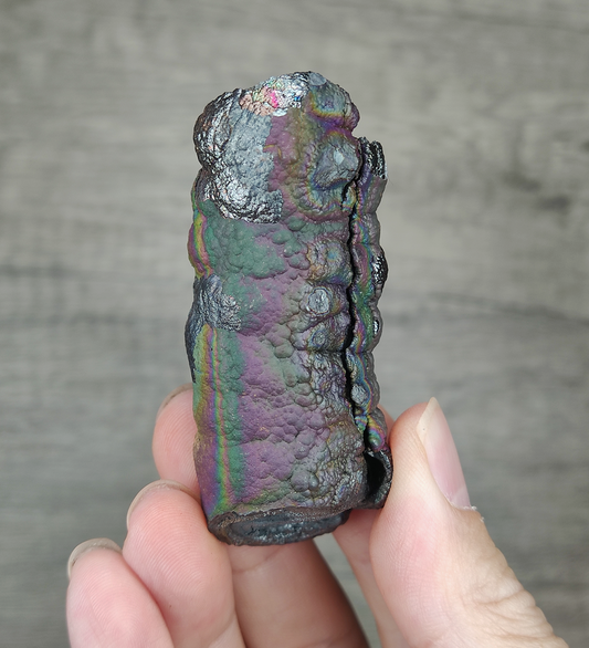 | Goethite Pillar(5.6cm) | Top premium rare Iridescent Goethite, Turgite, Hematite, Iridescent | COLOUR: brown, green, purple | 100% natural color |