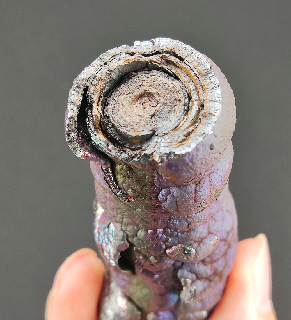 | Goethite Pillar(8.7cm) | Top premium rare Iridescent Goethite, Turgite, Hematite, Iridescent | COLOUR: Purple, Silver | 100% natural color |