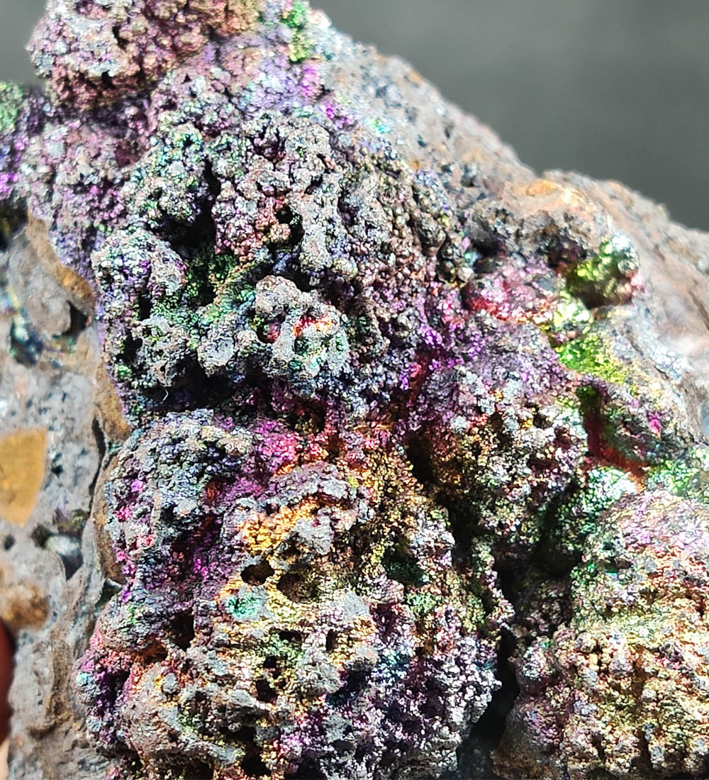 | Top premium rare Iridescent Goethite, Turgite, Hematite, Iridescent | COLOUR: Purple,Green | 100% natural color |