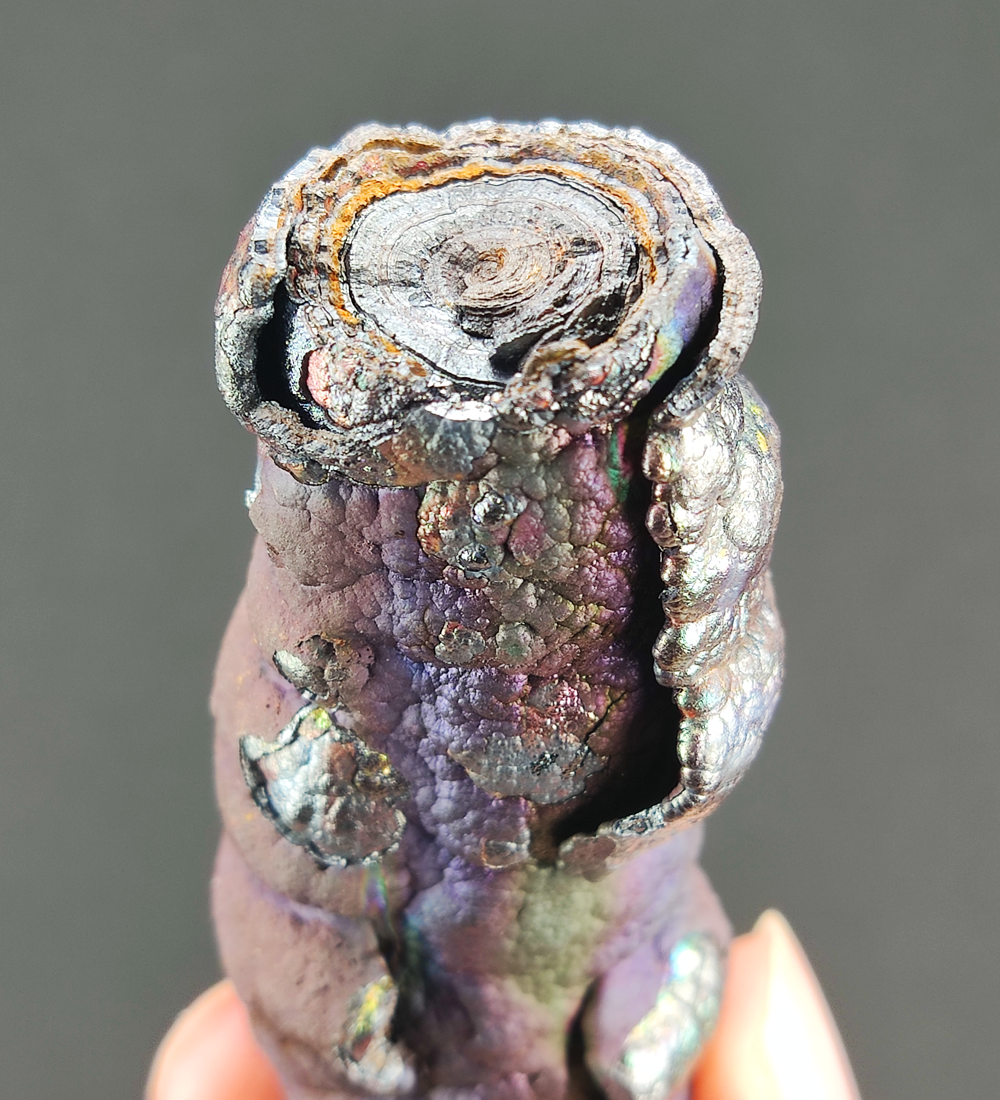 | Goethite Pillar(8.7cm) | Top premium rare Iridescent Goethite, Turgite, Hematite, Iridescent | COLOUR: Purple, Silver | 100% natural color |