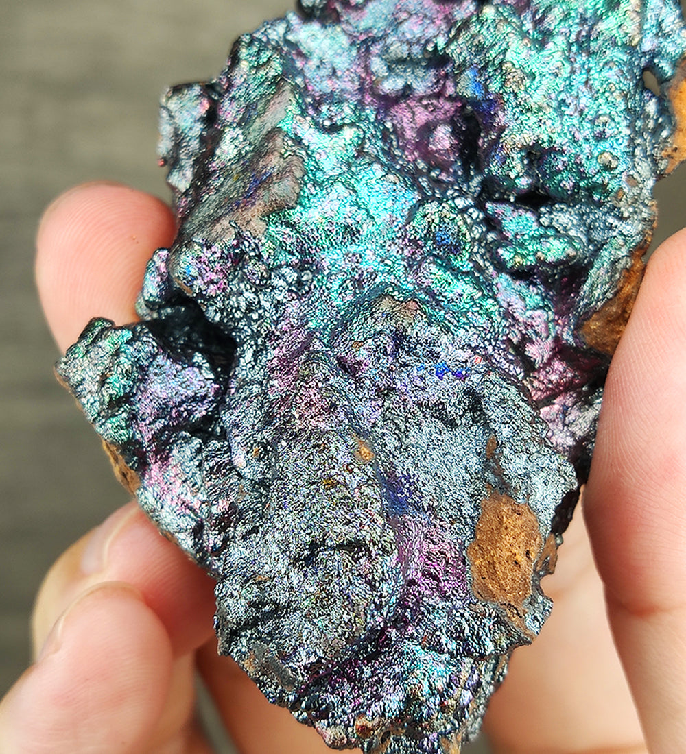 | Top premium rare Iridescent Goethite, Turgite, Hematite, Iridescent | COLOUR: Green, Silver, Purple | 100% natural color |