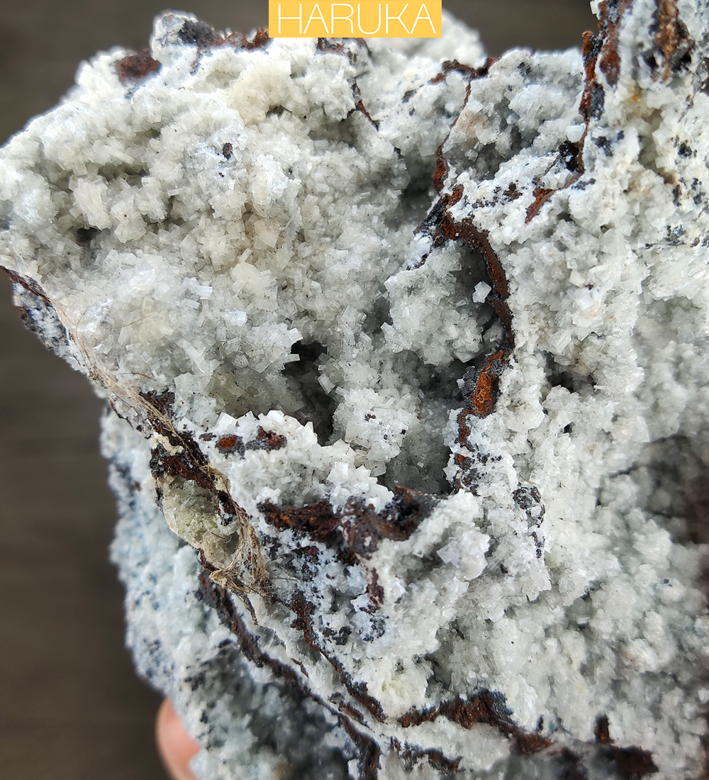 | Top premium rare Iridescent Goethite, Turgite, Hematite, Iridescent | COLOUR: goethite with White Quartz,Crysta | 100% natural color |