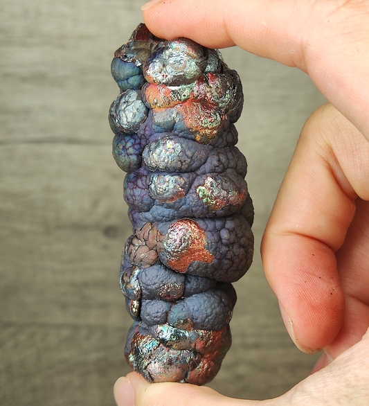 【一柱定乾坤】7.8CM 頂級亞嚕家大佛柱力泥|一道彩虹藍黃顯色:最強指向性、驅小人辟邪重寶、核心膽料集能、事業財富定軸、配送專屬木架