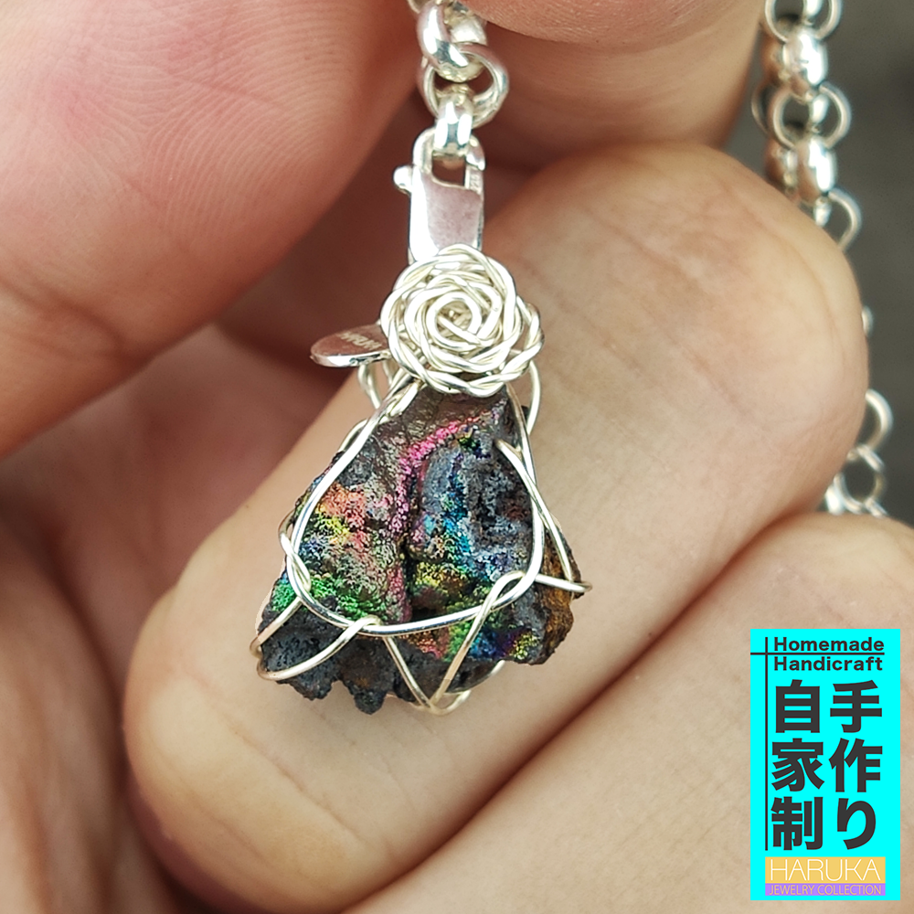 | 頂級 | 銀色系 | 優雅湖水藍 | 招健康 | 力泥 |活扣飾物 | 不包括銀鏈 |