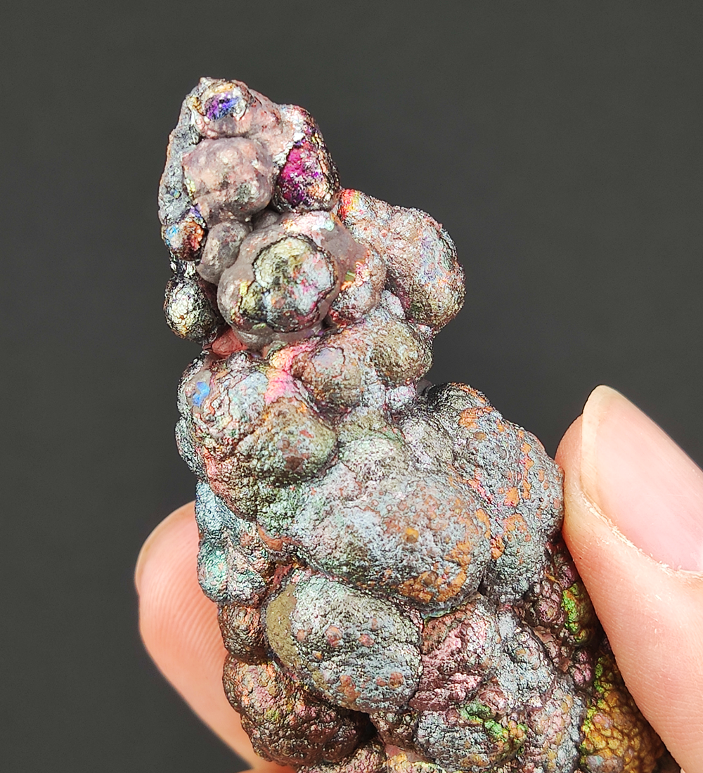 | Goethite Pillar(6.7cm) | Top premium rare Iridescent Goethite, Turgite, Hematite, Iridescent | COLOUR: Gold, Silver | 100% natural color |