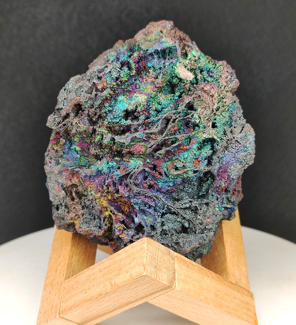 | Top premium rare Iridescent Goethite, Turgite, Hematite, Iridescent | COLOUR: Green, Blue | 100% natural color |