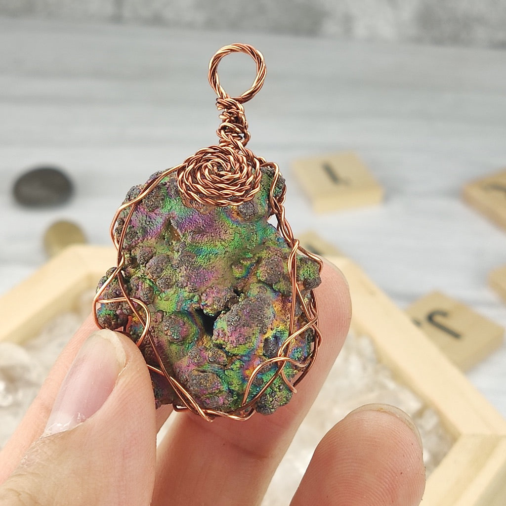| Goethite Pendant Copper Wire Wrapped Gemstone Pendant | COLOUR: glod, pink, green| 100% natural color |