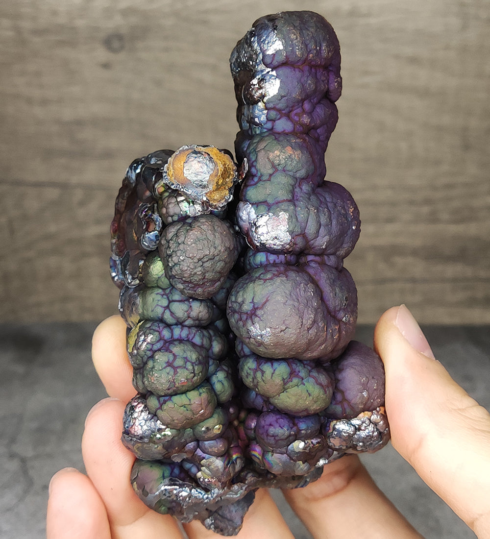 | 收藏級 | 亞嚕家大佛柱 (8.5cm) | 孖柱紫色 | 圓頭 | 能量高 - 指向性好 | 招財、癖邪、驅小人能量特別好 | 力泥活石 | 膽料 |