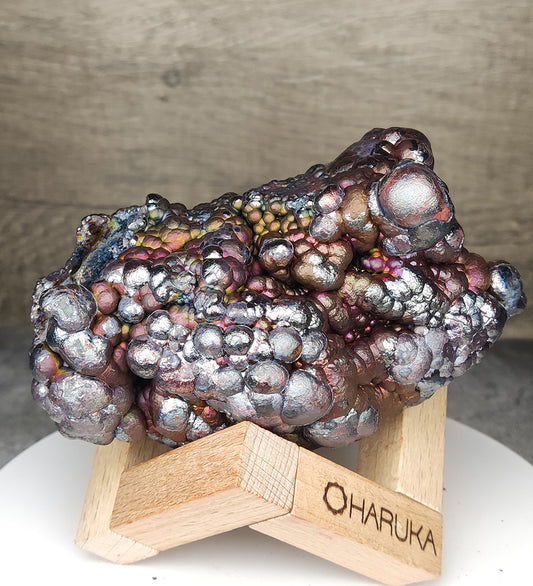 | Top premium rare Iridescent Goethite, Turgite, Hematite, Iridescent | COLOUR: Red,Gold | 100% natural color |