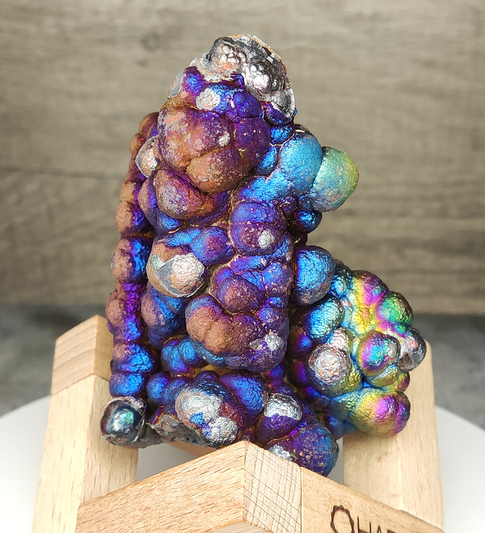| Top premium rare Iridescent Goethite, Turgite, Hematite, Iridescent | COLOUR: Purple, Gold,blue | 100% natural color |