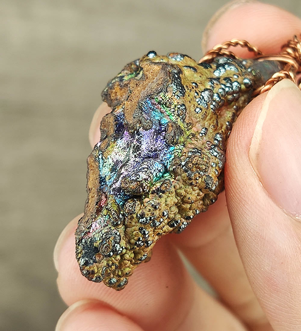| Goethite Pendant Copper Wire Wrapped Gemstone Pendant | COLOUR: gold, blue | 100% natural color |