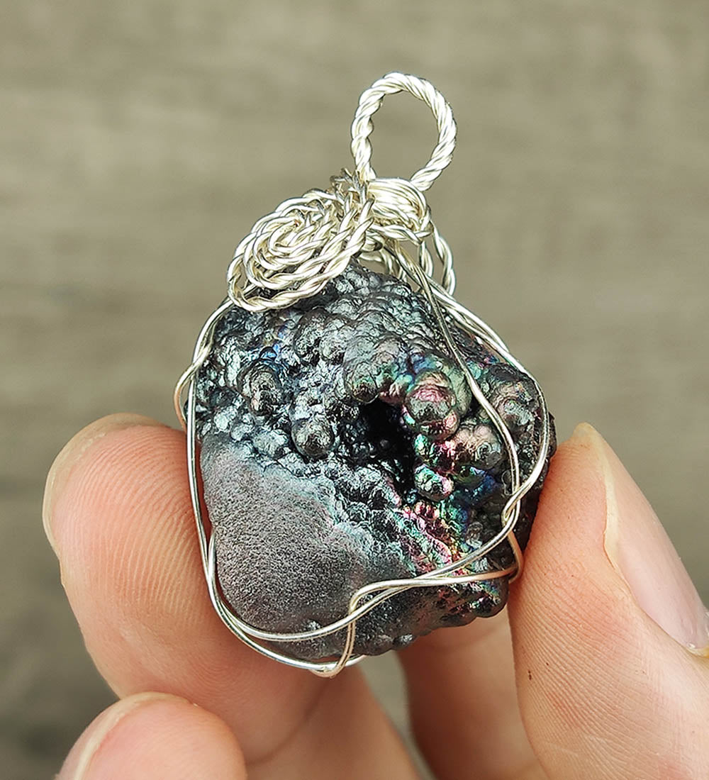 | Goethite Pendant Copper Wire Wrapped Gemstone Pendant | COLOUR: Purple, Silver , Green | 100% natural color |