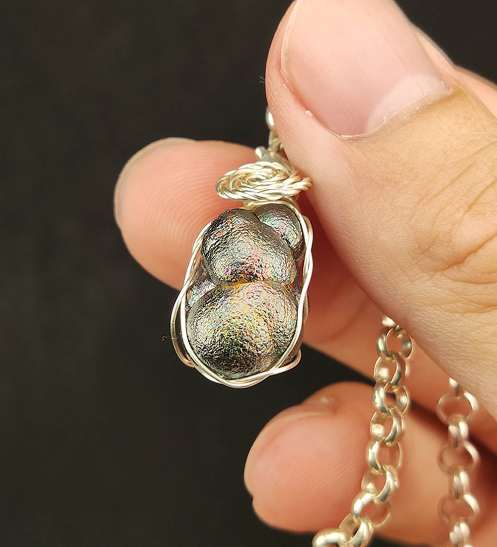 | Mini pendant | Goethite Pendant Copper Wire Wrapped Gemstone Pendant | COLOUR: Silver | 100% natural color |