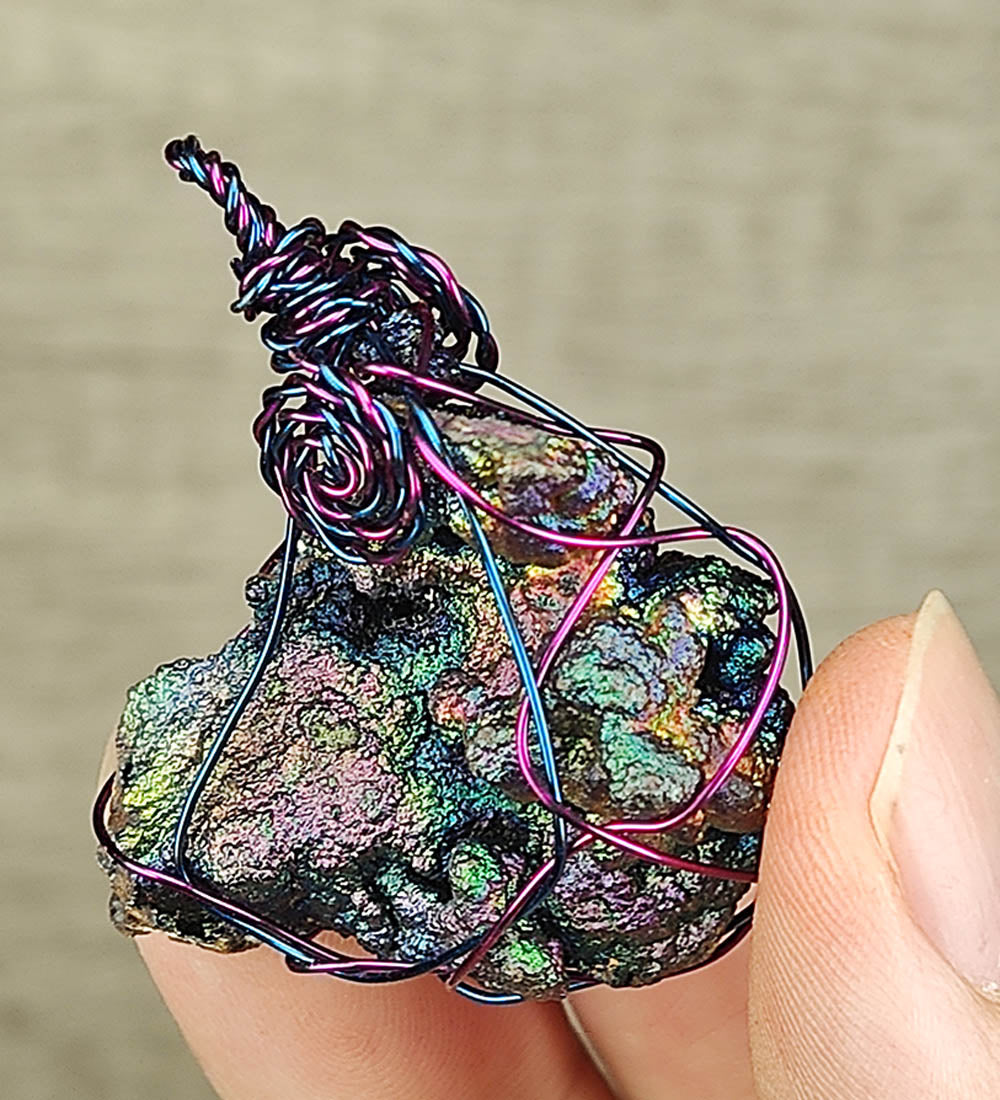 | Goethite Pendant Copper Wire Wrapped Gemstone Pendant | COLOUR: Rainbow, Purple | 100% natural color |