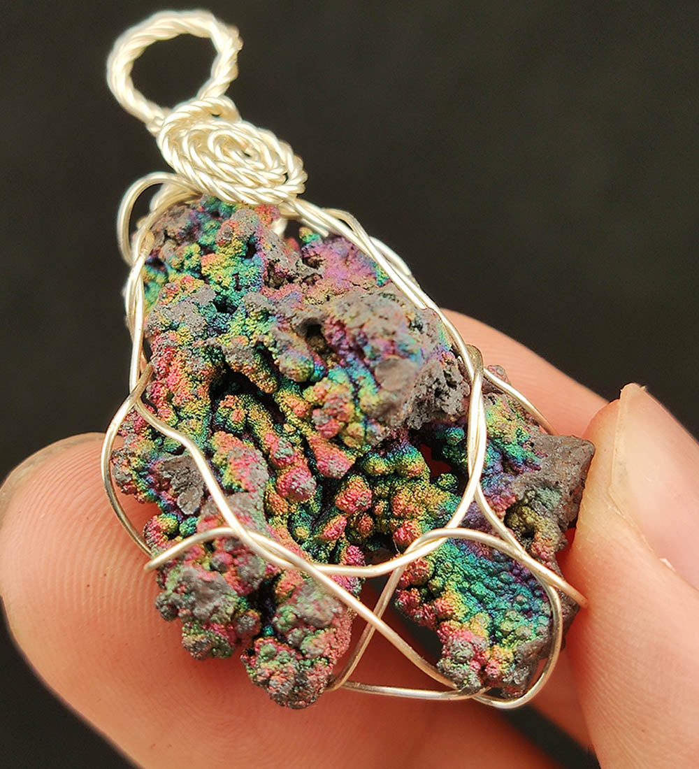 | Goethite Pendant Copper Wire Wrapped Gemstone Pendant | COLOUR: Gold, Pink, Green | 100% natural color |