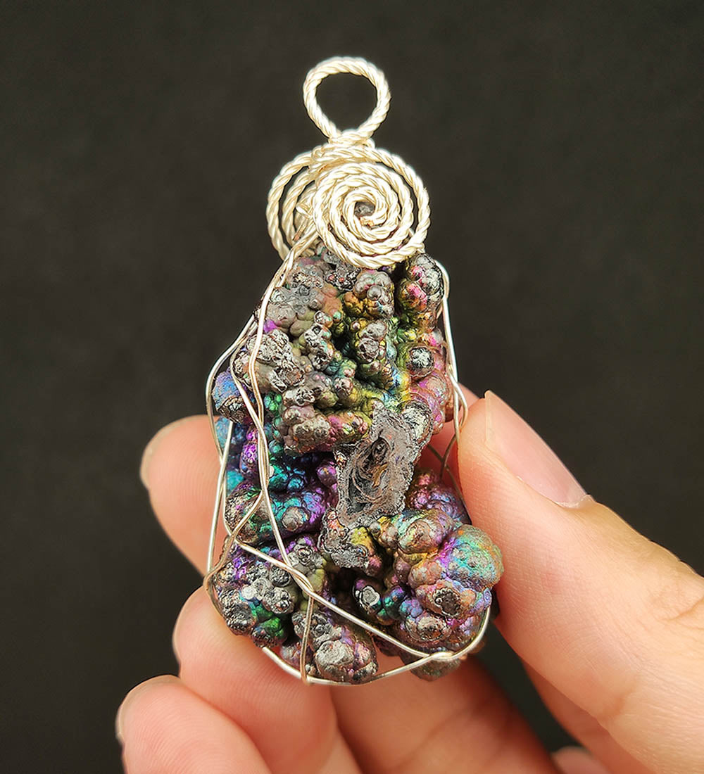 | Goethite Pendant Copper Wire Wrapped Gemstone Pendant | COLOUR: Green, Silver, Blue, Purple, Gold | 100% natural color |