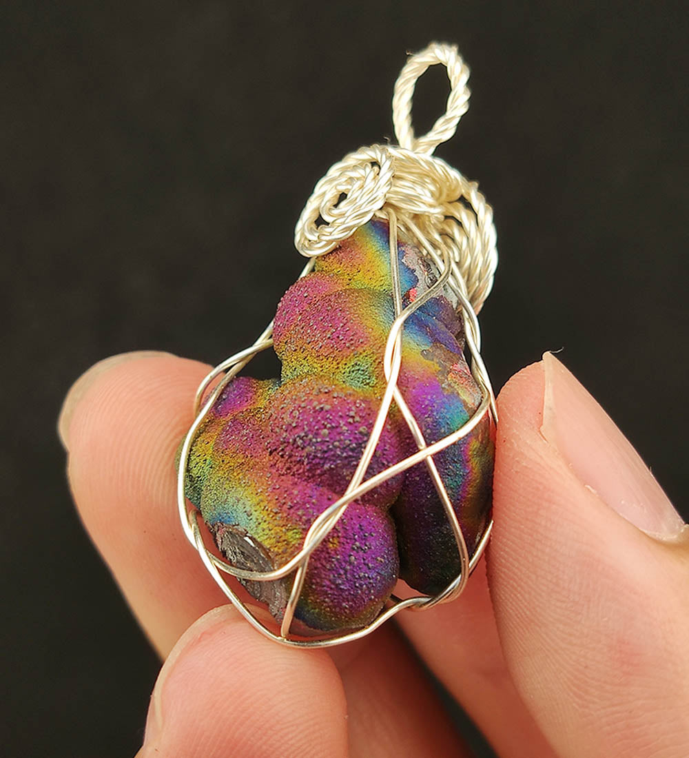 | Goethite Pendant Copper Wire Wrapped Gemstone Pendant | COLOUR: Red, Glod, Blue, Silver | 100% natural color |