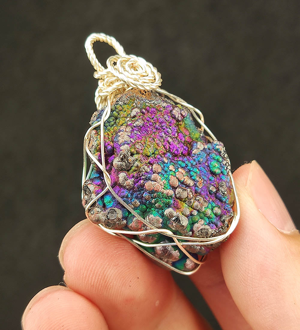 | Goethite Pendant Copper Wire Wrapped Gemstone Pendant | COLOUR: Green , Purple | 100% natural color |