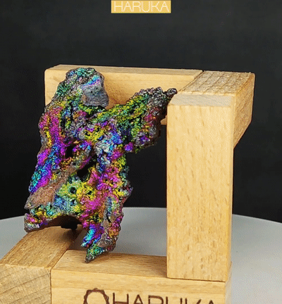 | Top premium rare Iridescent Goethite, Turgite, Hematite, Iridescent | COLOUR: pink, green,purple | 100% natural color |
