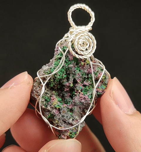 | Goethite Pendant Copper Wire Wrapped Gemstone Pendant | COLOUR: Gold,Turgite with White Quartz,Crystal | 100% natural color |