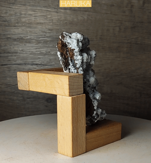 | Top premium rare Iridescent Goethite, Turgite, Hematite, Iridescent | COLOUR: goethite with White Quartz,Crysta | 100% natural color |