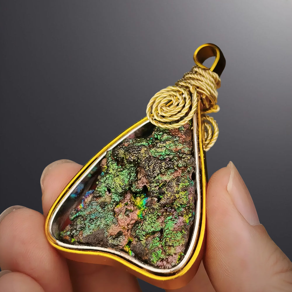 力泥飾物系