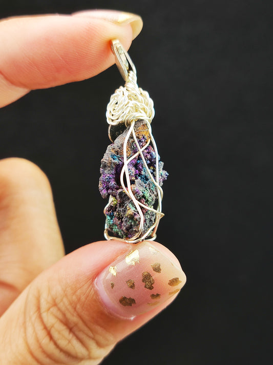 | Mini pendant | Goethite Pendant Copper Wire Wrapped Gemstone Pendant | COLOUR:Rainbow | 100% natural color |