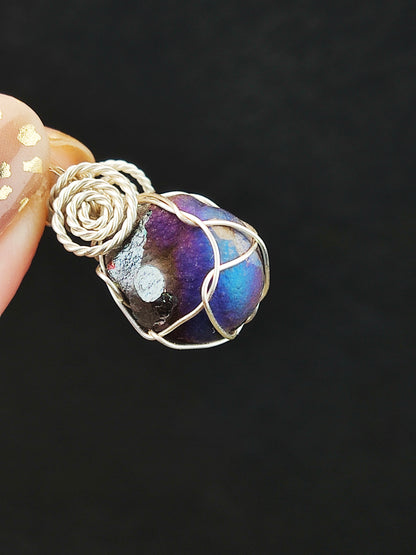 | Mini pendant | Goethite Pendant Copper Wire Wrapped Gemstone Pendant | COLOUR: purple | 100% natural color |