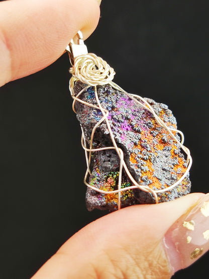 | Mini pendant | Goethite Pendant Copper Wire Wrapped Gemstone Pendant | COLOUR: Pink purple x orange | 100% natural color |